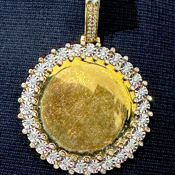 1.25 cttw real diamond and real gold charm not moissanite at all picture charm